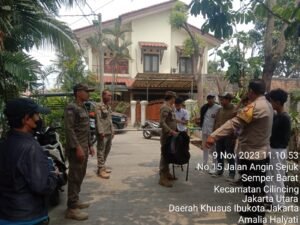 Sekretaris Kelurahan Semper Barat Mencuri Perhatian dengan Menyita Kendaraan dan Handphone Pelajar 2 IMG 20231111 WA0132