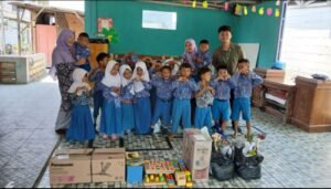 Apical Dukung Pengadaan Sarana Produksi UKM dan Peralatan Edukatif Media Belajar di Pra Sekolah 3 IMG 20240925 WA0417